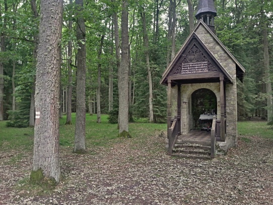 Černínská kaple v Evženově údolí 