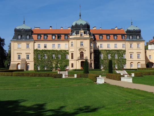 Lány zámek