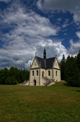 Schwarzenbergská hrobka u zámku Orlík 