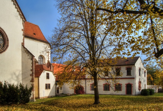 Klášter Porta Coeli Předklášteří