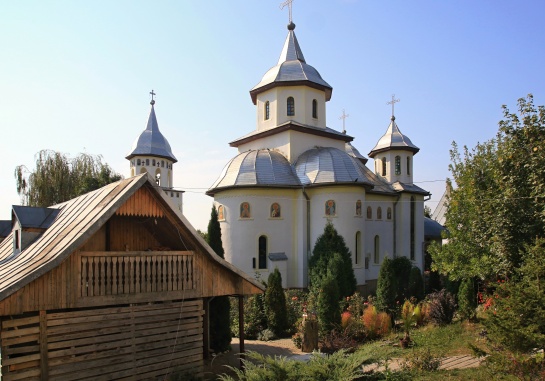 Areál kláštera Dumbrava