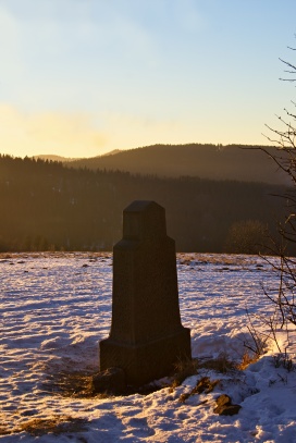 Soláň, pomník