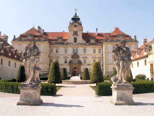 Valtice zámek