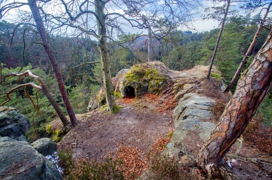 Zřícenina skalního hradu Kavčiny - Hruboskalsko