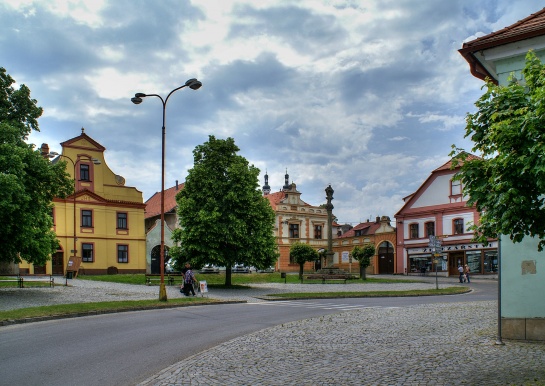 Luže - náměstí