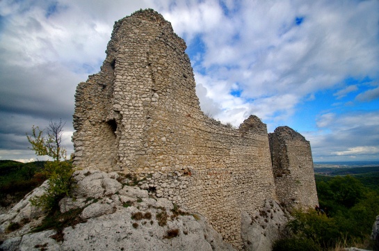 hrad Syrotčí hrádek