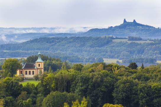 Kostel sv. Vavřince v Tatobitech