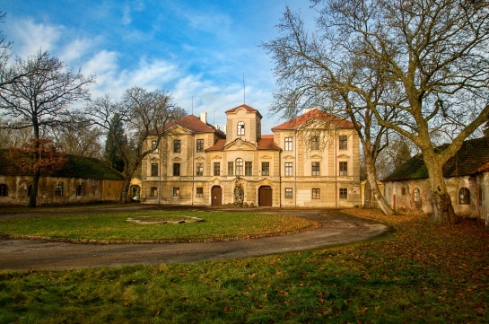 zámek Lázně Bělohrad
