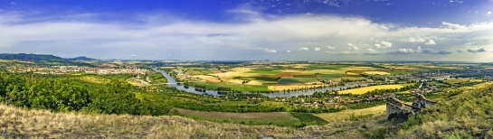 Panoramatický pohled z hory Radobýl