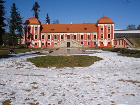Ostrov nad Ohří zámek