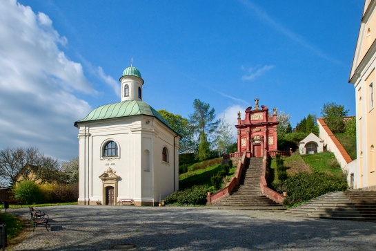 kaple sv. Floriána a Panny Marie Einsiedelnské - Ostrov