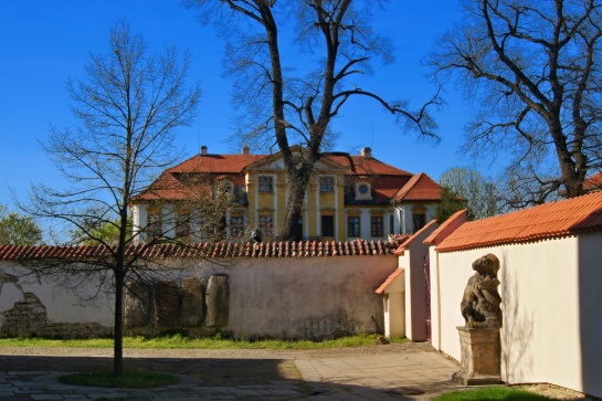 Stará Boleslav kostelní dvůr
