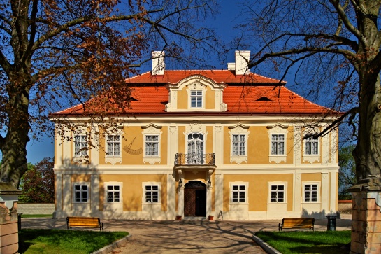 Panenské Břežany horní zámek