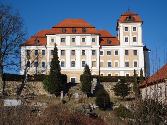 Valeč zámek