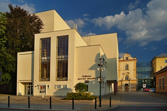 Nymburk, Hálkovo Městské divadlo 
