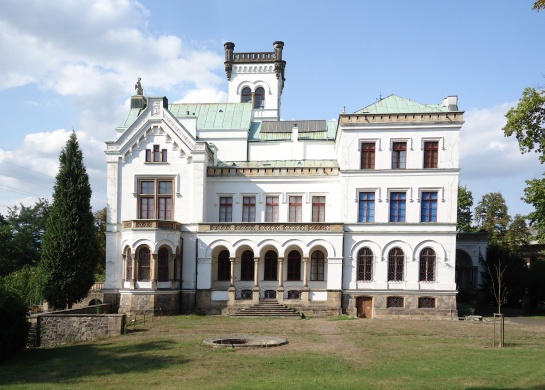 Trmice zámek