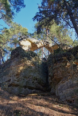 Hradčanské stěny -Skalní brána