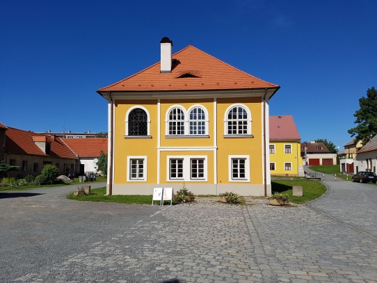 Březnice synagoga