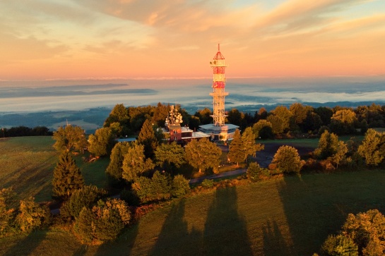 Kozákov (744 m n. m.)