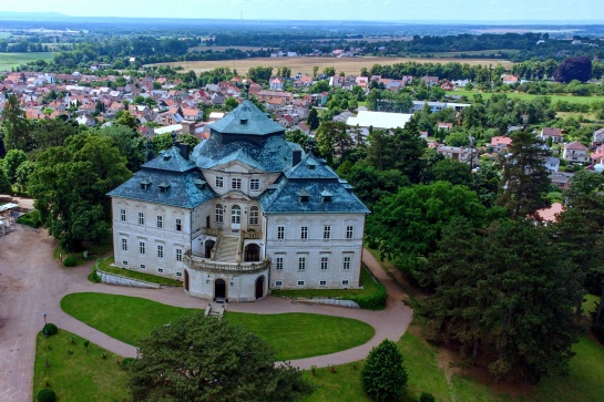 zámek Karlova Koruna
