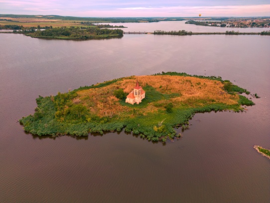 kostel sv. Linharta - Mušov