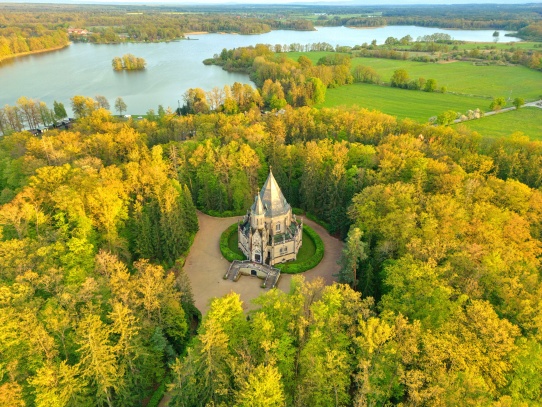 Schwarzenberská hrobka u Třeboně