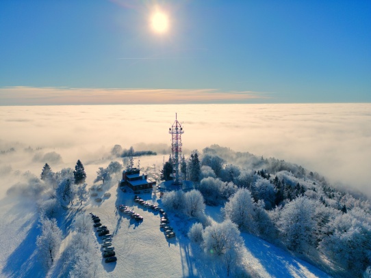 Kozákov (744 m n. m.)
