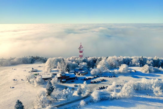 Kozákov (744 m n. m.)