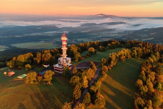 Kozákov (744 m n. m.)