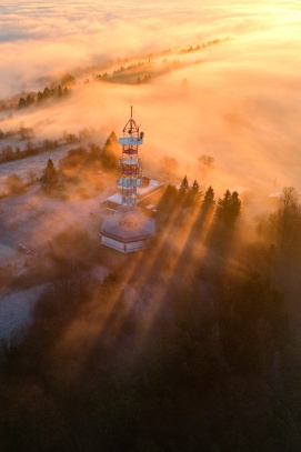 Kozákov (744 m n. m.)