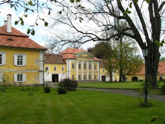 Tochovice zámek detail fotografie