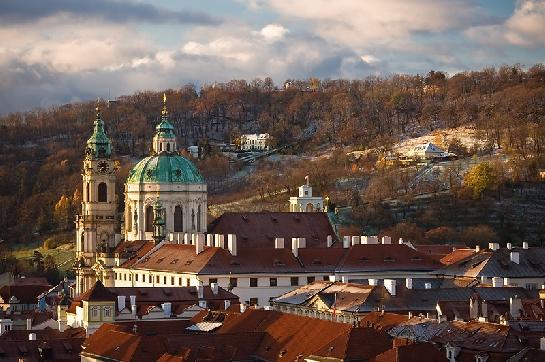 Podzimní kostel sv. Mikuláše