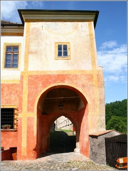 Vchod do kláštera