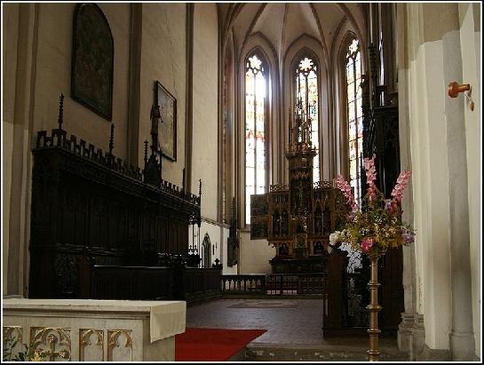 Presbytář chrámu sv. Mikuláše