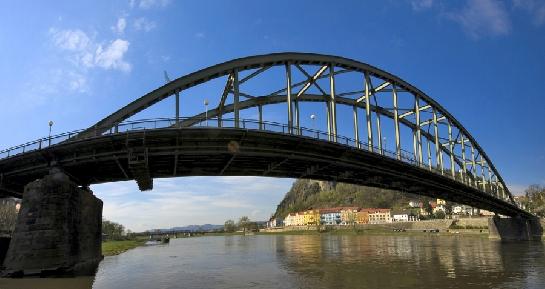 Tyršův most