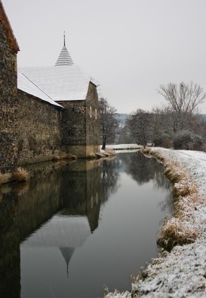 Opevnění vodního hradu Švihova
