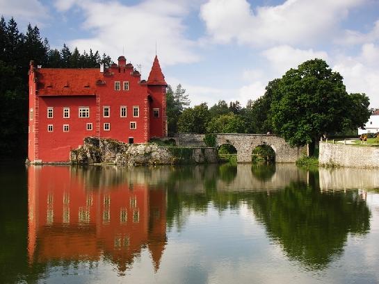 Červená Lhota