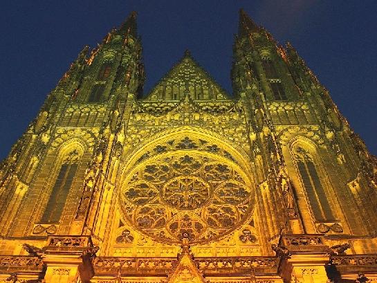 Praha večerní - katedrála Sv. Víta