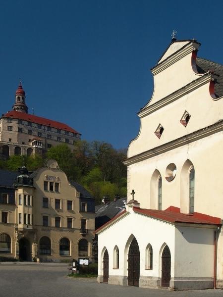 Náchod - zámek a kostel Sv.Vavřince