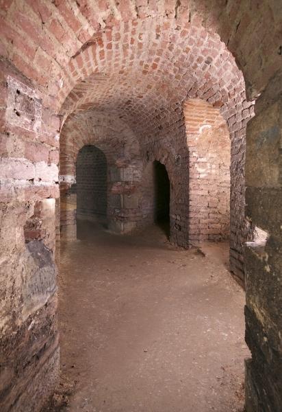 Podzemní chodby