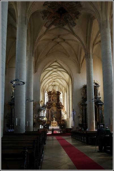 Interier kostela sv.Mikuláše