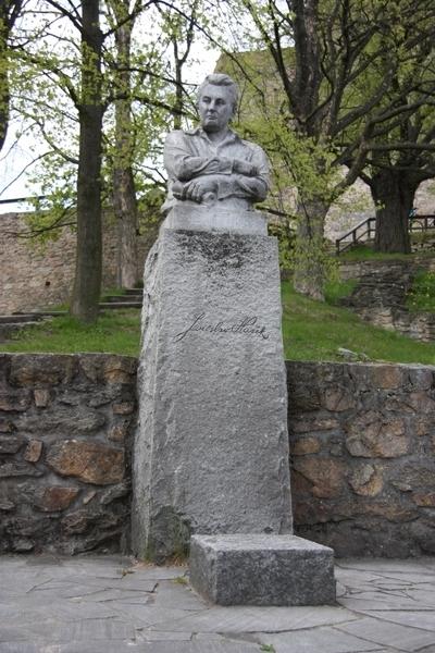 Lipnice nad Sázavou - Haškův pomník