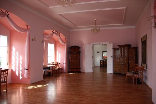 Houska - Růžový pokoj