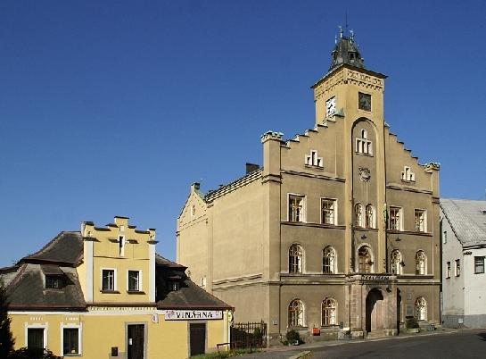 Semilská radnice s vinárnou