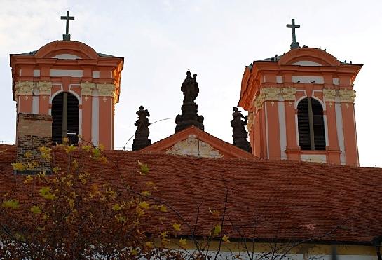 věžičky Jezuitského kostela