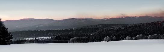 Šumavské panoráma hraničních hor