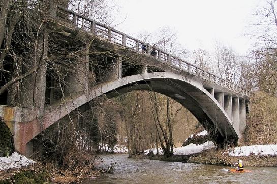 Most na soutoku Jizery a Kamenice